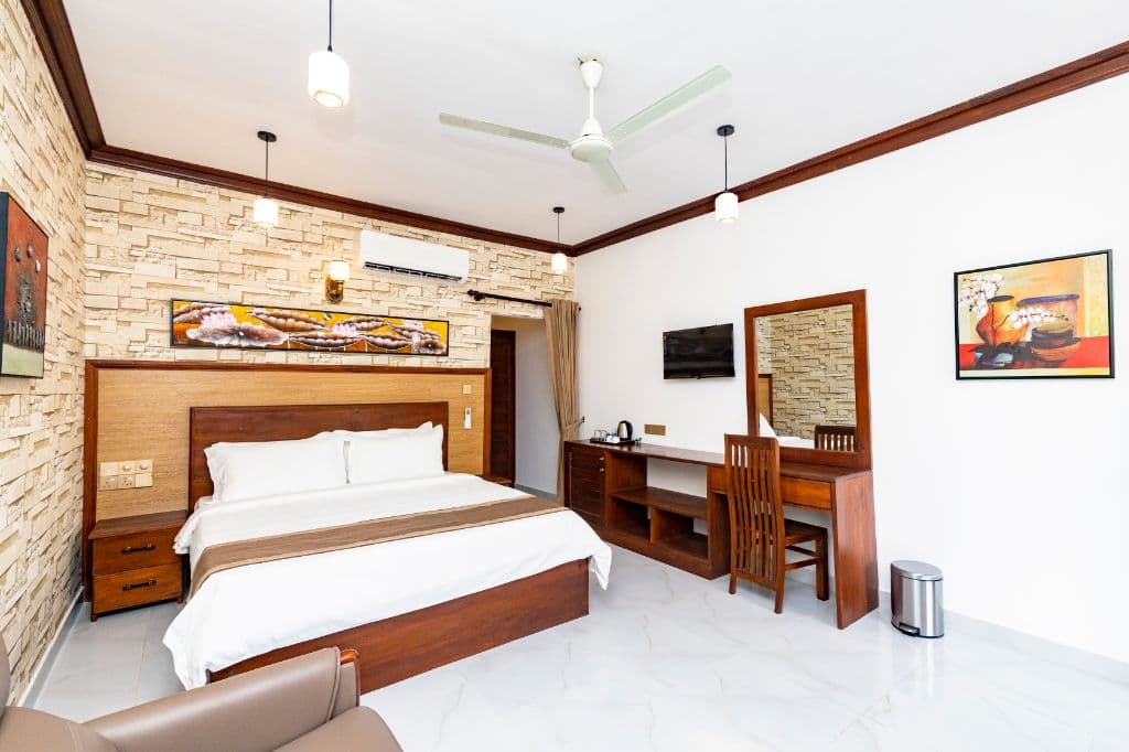 Double Room with Lake View